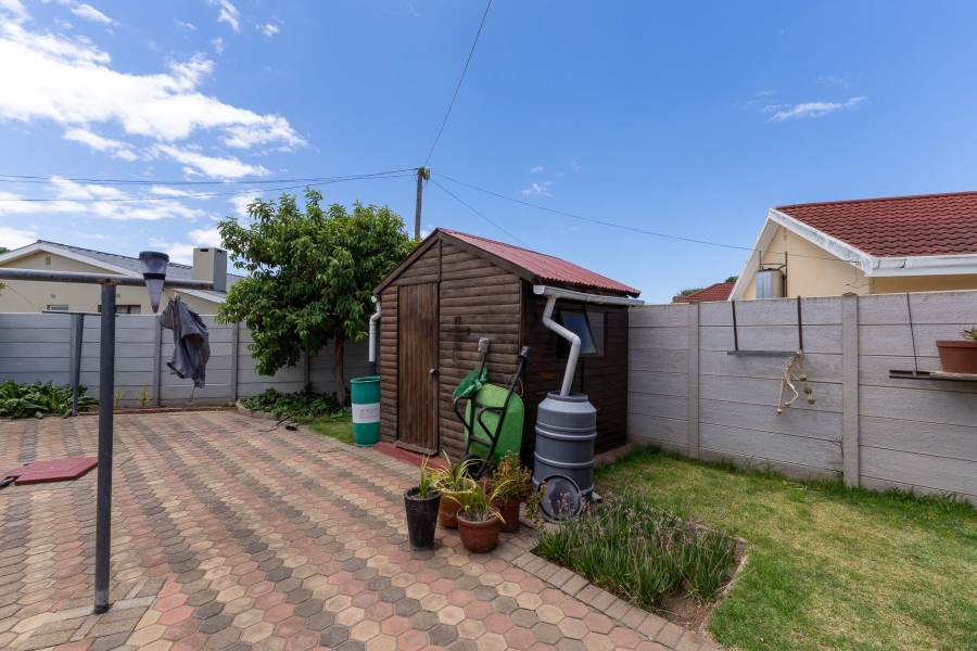 3 Bedroom Property for Sale in Hartenbos Central Western Cape